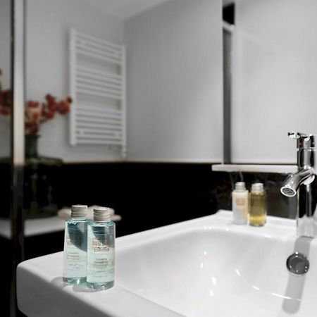 2 Bedrooms 1 Bathroom Furnished - Justicia - Executive Style - Mintystay Мадрид Экстерьер фото