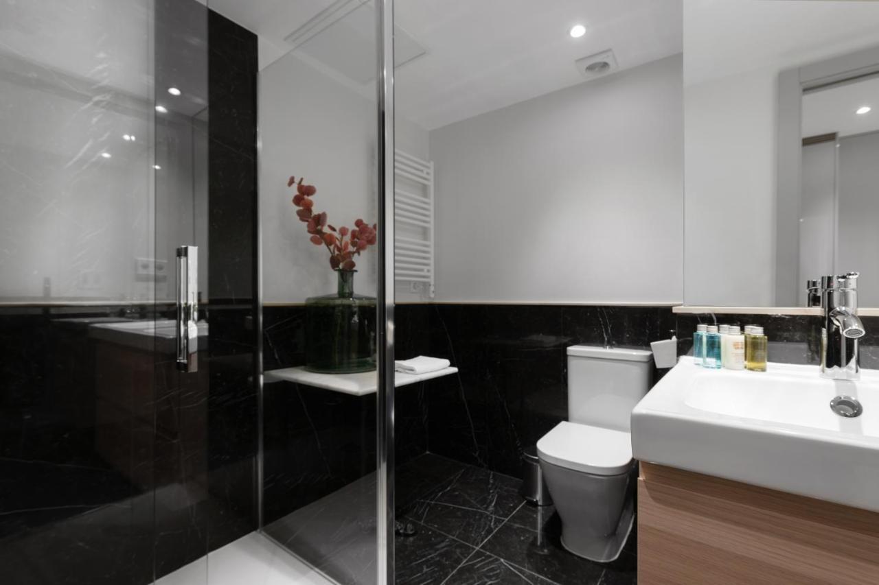 2 Bedrooms 1 Bathroom Furnished - Justicia - Executive Style - Mintystay Мадрид Экстерьер фото