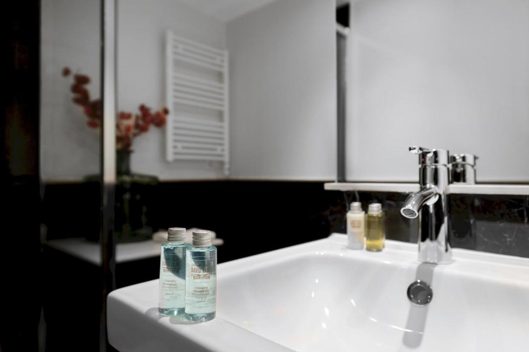 2 Bedrooms 1 Bathroom Furnished - Justicia - Executive Style - Mintystay Мадрид Экстерьер фото