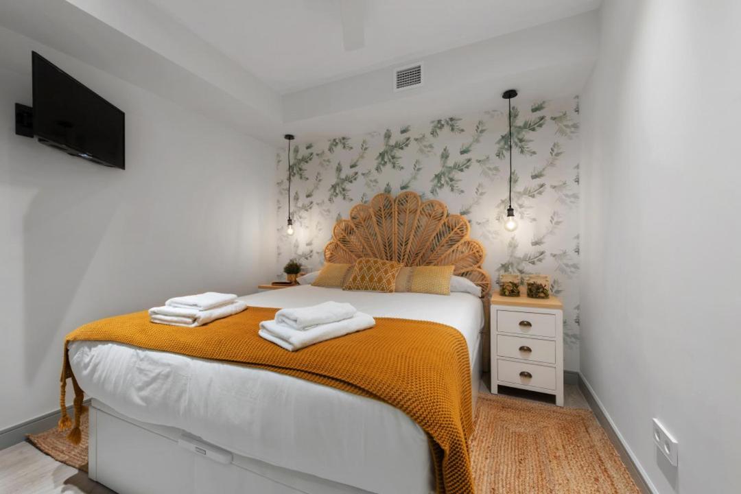 2 Bedrooms 1 Bathroom Furnished - Justicia - Executive Style - Mintystay Мадрид Экстерьер фото